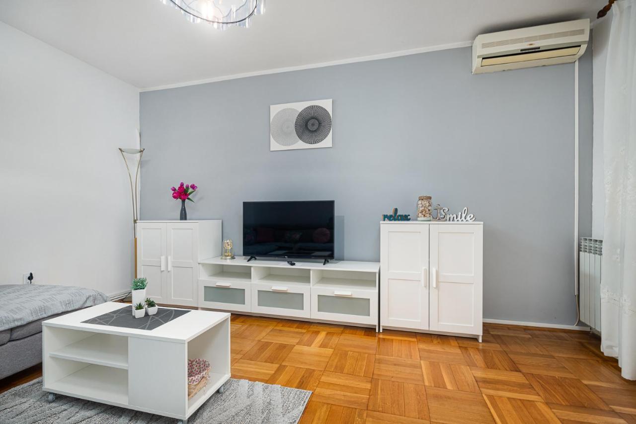 Dea B4+1 Apartment Porec Bagian luar foto