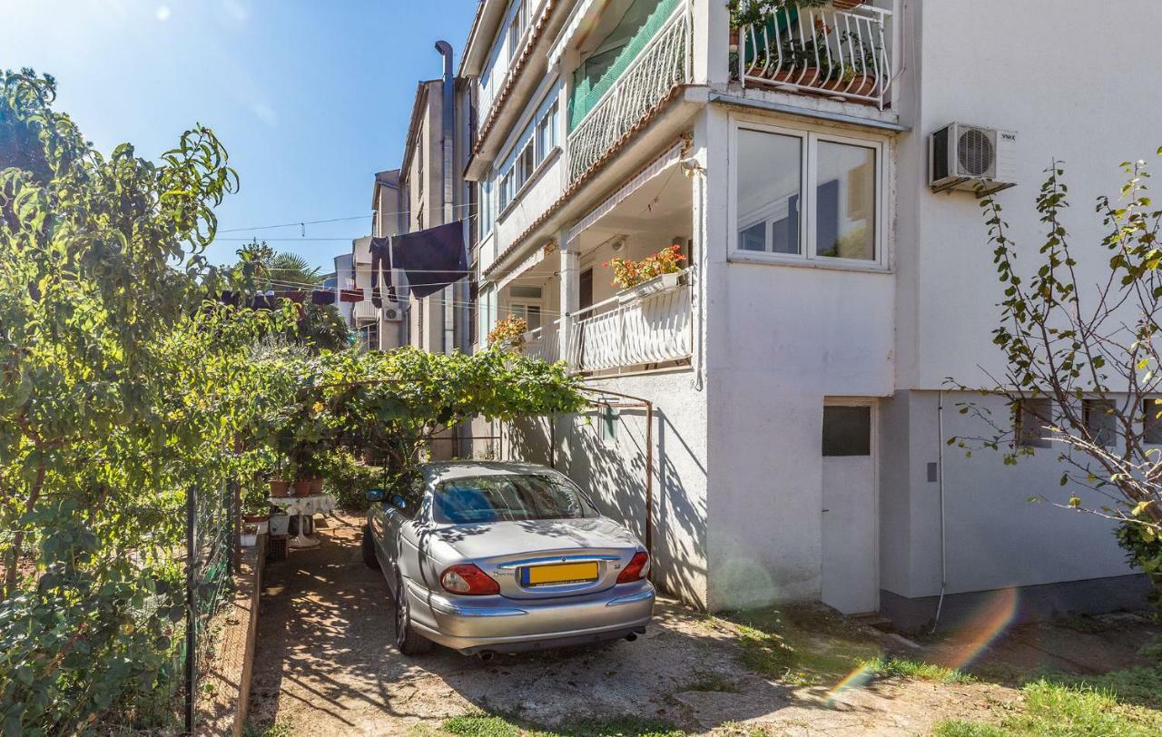 Dea B4+1 Apartment Porec Bagian luar foto